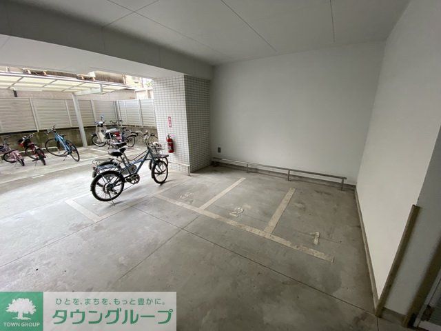 駐車場　駐車場