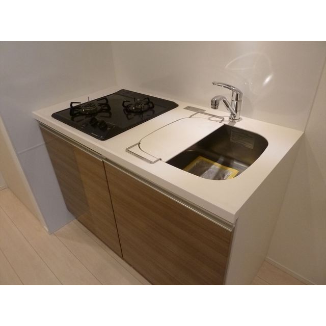 キッチン　※写真は同Typeの別号室のものです。