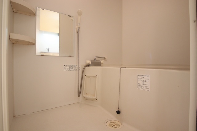 バス・シャワールーム　※別室の参考写真の為、現況優先です。