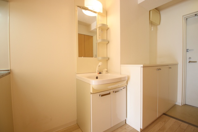 洗面設備　※別室の参考写真の為、現況優先です。