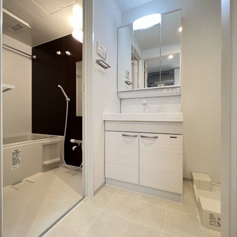 洗面設備　同仕様タイプです