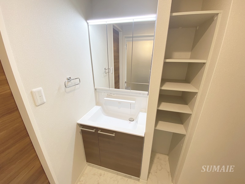 洗面設備　独立洗面台です☆