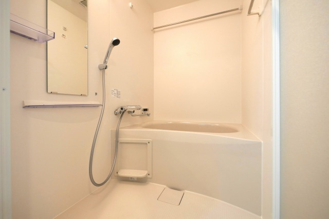 バス・シャワールーム　きれいなお風呂です