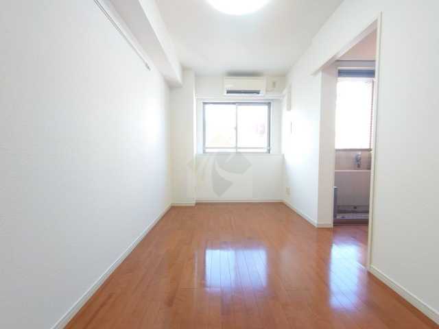 居室・リビング　プレール・ドゥーク上野NORTH