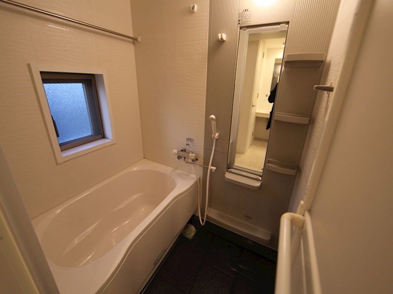 バス・シャワールーム　バスルーム　浴室暖房乾燥機付き