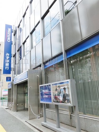 銀行　みずほ銀行　高井戸特別出張所（銀行）まで743m