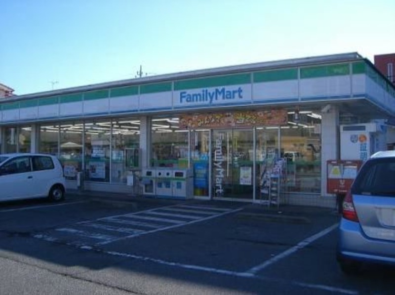 コンビニ　ファミリーマート鹿沼村井店（コンビニ）まで663m