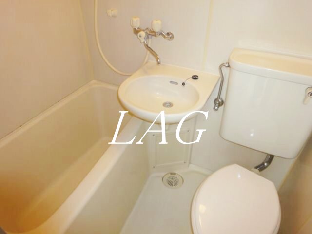 バス・シャワールーム　お風呂です。