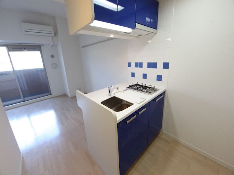 キッチン　システムキッチン（ガス2口コンロ）イメージ画像