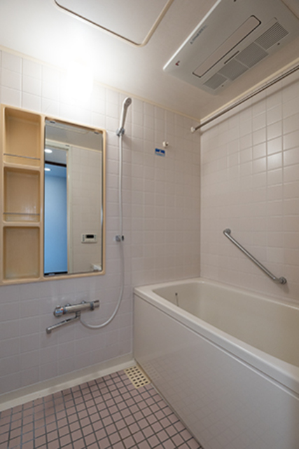 バス・シャワールーム　※写真は同タイプ住戸です。