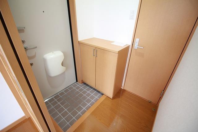 玄関　参考写真です。