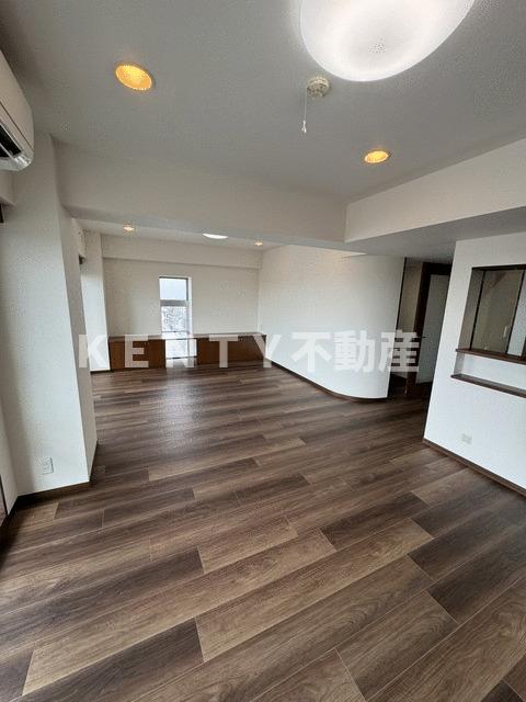 居室・リビング　居間です