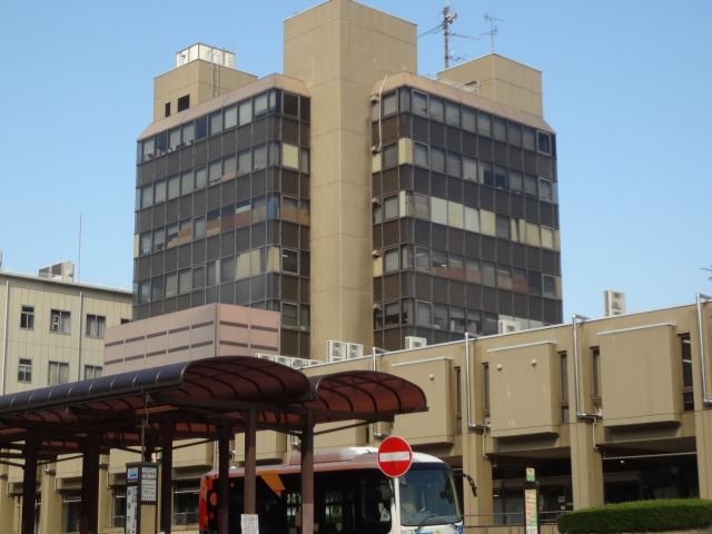 役所　新座市役所（役所）まで560m