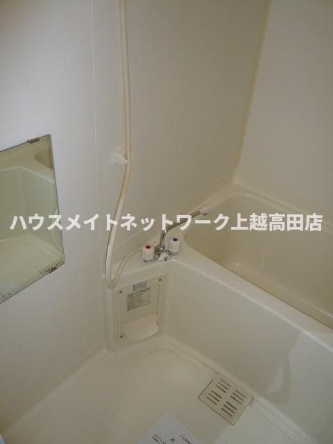 バス・シャワールーム　浴室