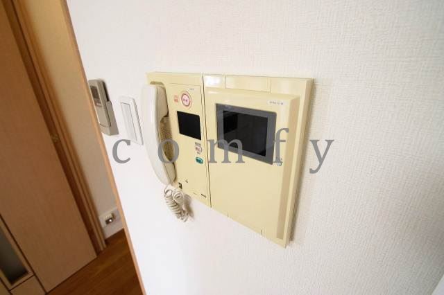 セキュリティ　モニター付きインターホン