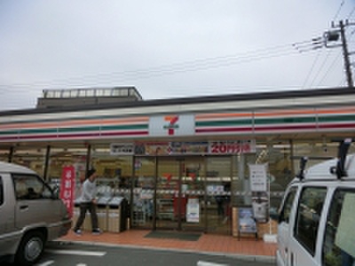 コンビニ　セブンイレブン（コンビニ）まで1000m