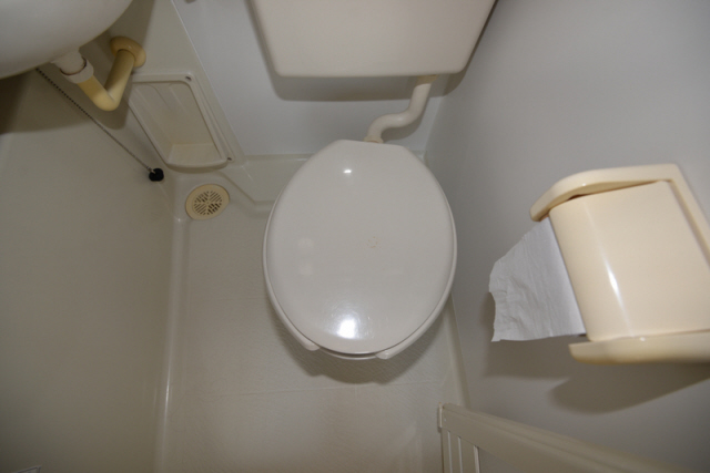 トイレ　写真は同マンションの別のお部屋のものです