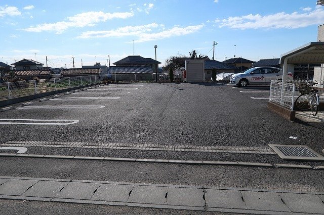 駐車場　駐車スペースもあります