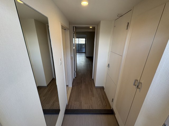 玄関　収納もある玄関です