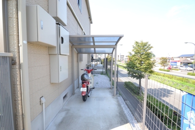 駐車場　駐輪場