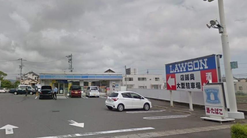 コンビニ　ローソン（コンビニ）まで1300m