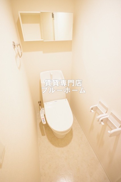 トイレ　ウォシュレット付き！