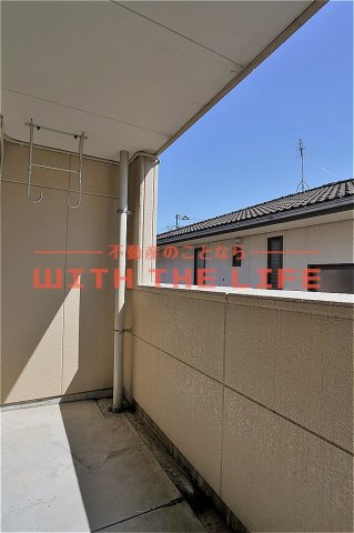 バルコニー　陽当たり良好なバルコニーです