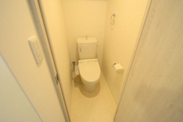 トイレ　コンパクトで使いやすいトイレです♪