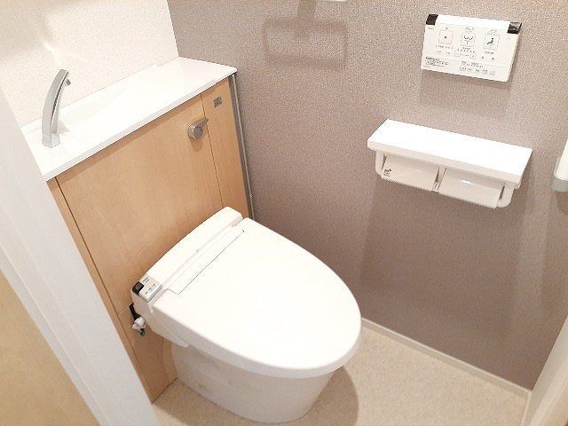 トイレ　コンパクトで使いやすいトイレです