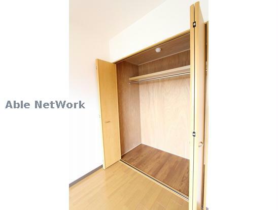 収納　※同物件別部屋の写真です。