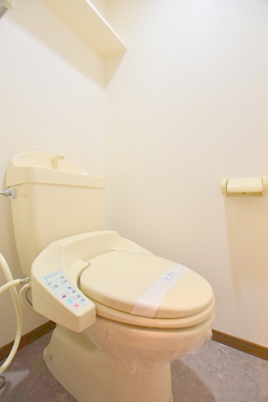 トイレ　お問合せはシティホーム海田センター　082-821-2227