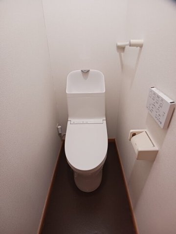 トイレ　トイレもきれいです