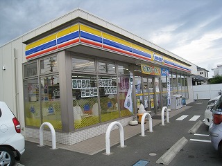 コンビニ　ミニストップ三島店（コンビニ）まで432m