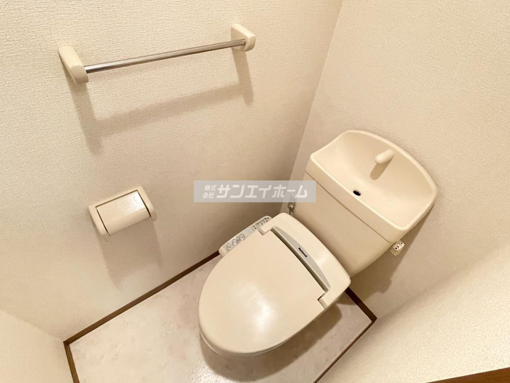 トイレ　トイレ