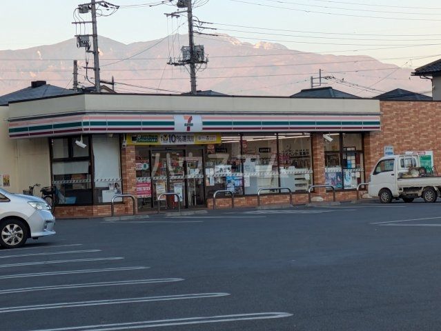 コンビニ　セブンイレブン 山梨大学医学部前店（コンビニ）まで569m