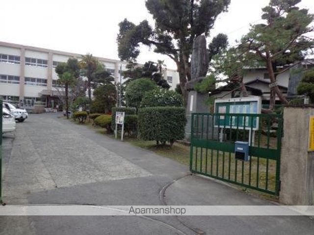 小学校　久留米市立山川小学校（小学校）まで1029m