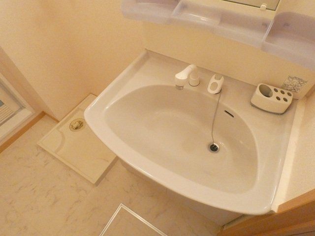 洗面設備　類似写真
