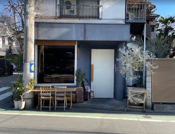 飲食店　LOCALE(ロカール)（飲食店）まで713m
