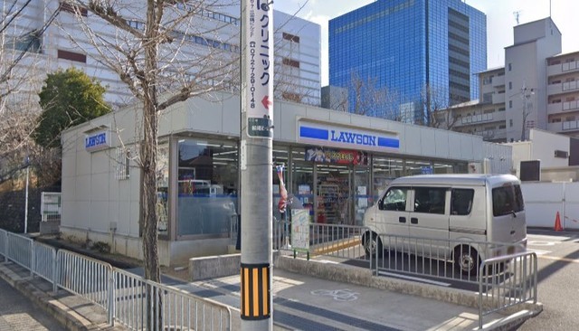 コンビニ　ローソン　箕面船場西二丁目店（コンビニ）まで977m