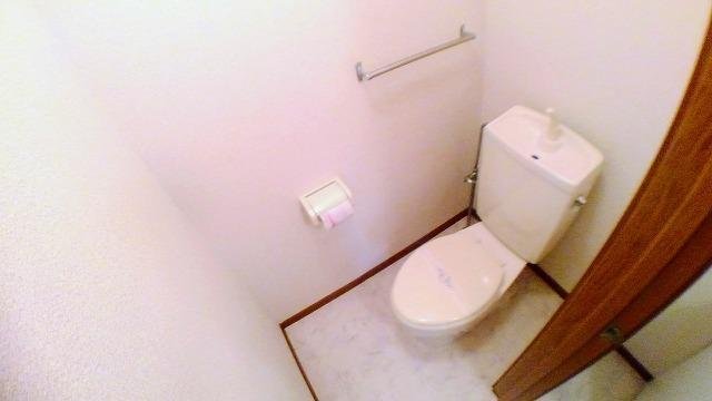 トイレ　シンプルで使いやすいトイレです