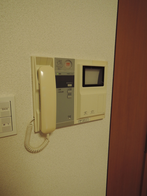 セキュリティ　モニター付きインターホン