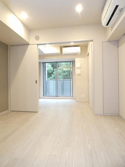 居室・リビング　居間※別部屋参考写真