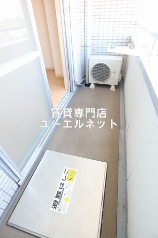 バルコニー　バルコニー付きで採光＆風通し良好！