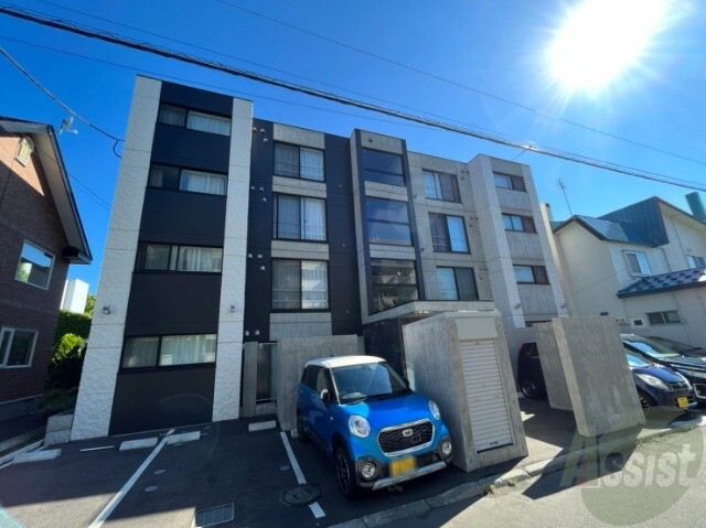 建物外観　札幌市北区麻生町「ＥＳＴＯＲ麻生」