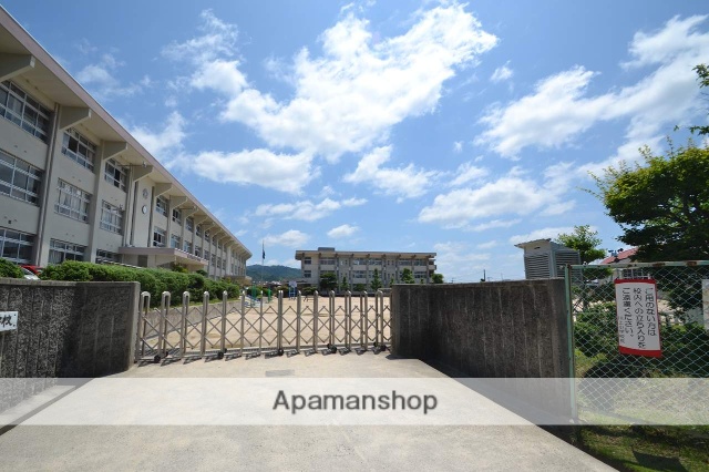 小学校　八本松小学校（小学校）まで800m