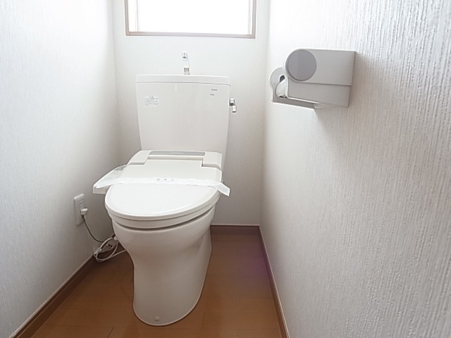 トイレ　別部屋写真