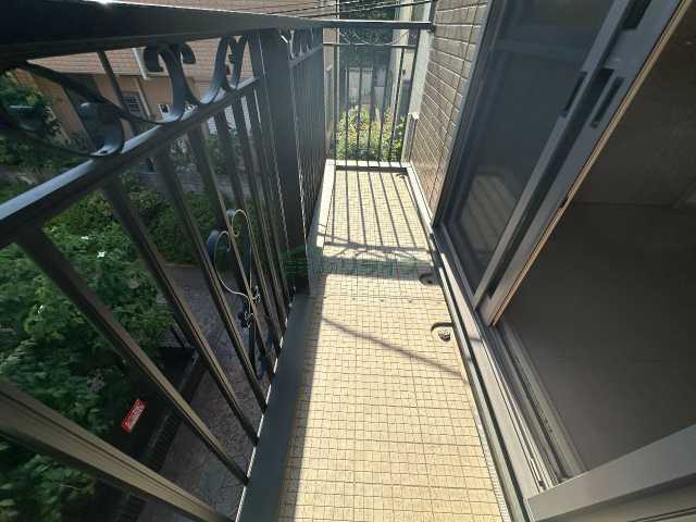 バルコニー　別部屋参考写真となります。