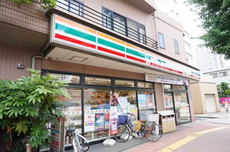 コンビニ　セブンイレブン板橋大原町店（コンビニ）まで671m