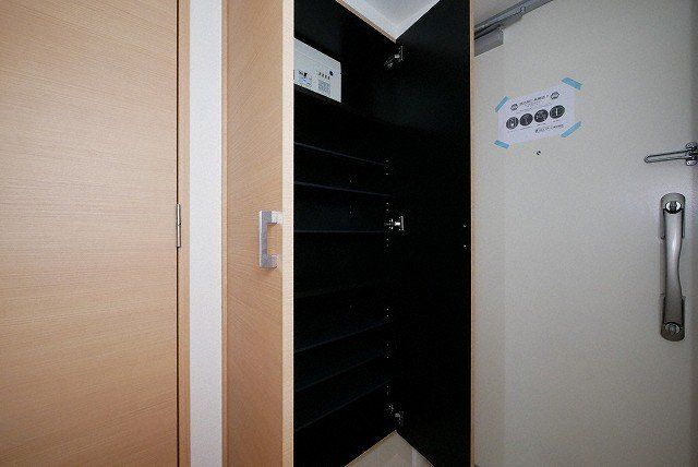 収納　※別号室同間取り反転タイプ