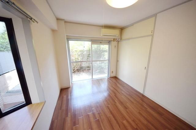 その他部屋・スペース　★広々とした間取りで、家具の配置も色々と出来ますね★